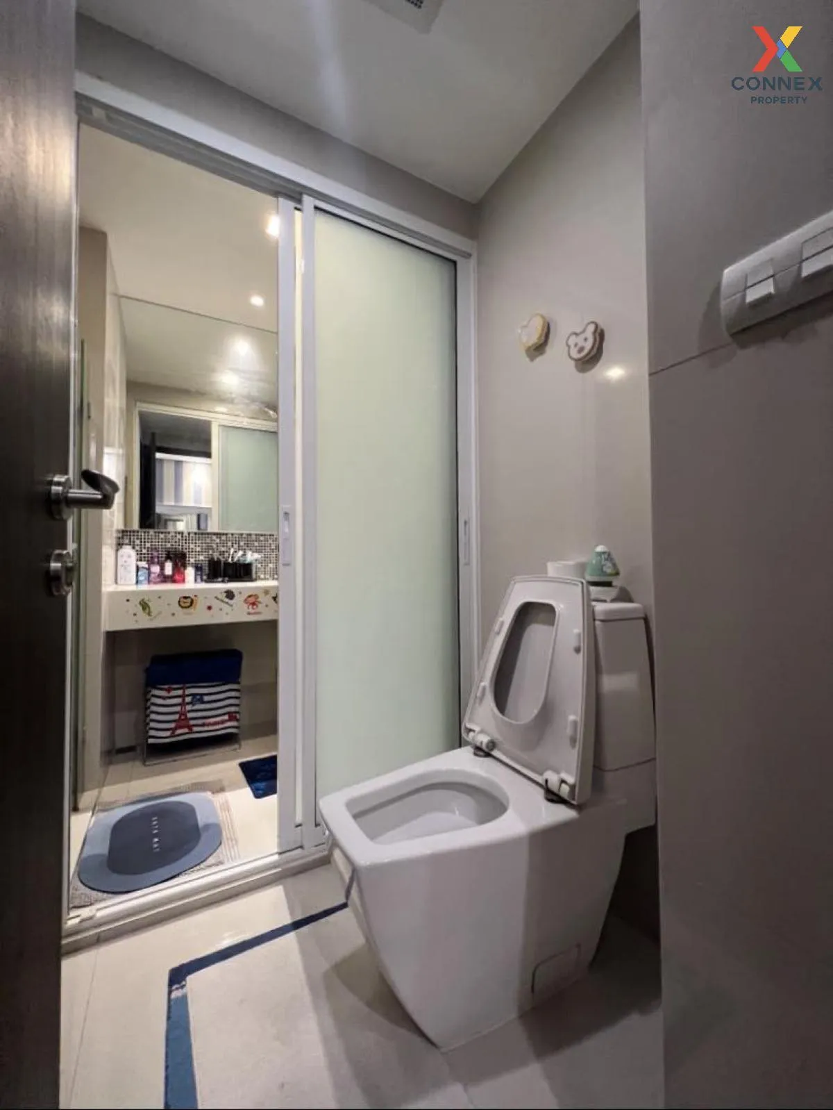 For Sale Condo , RHYTHM Sukhumvit 44/1 , high floor , BTS-Phra Kh For Sale Condo , RHYTHM Sukhumvit 44/1 , high floor , BTS-Phra Kh