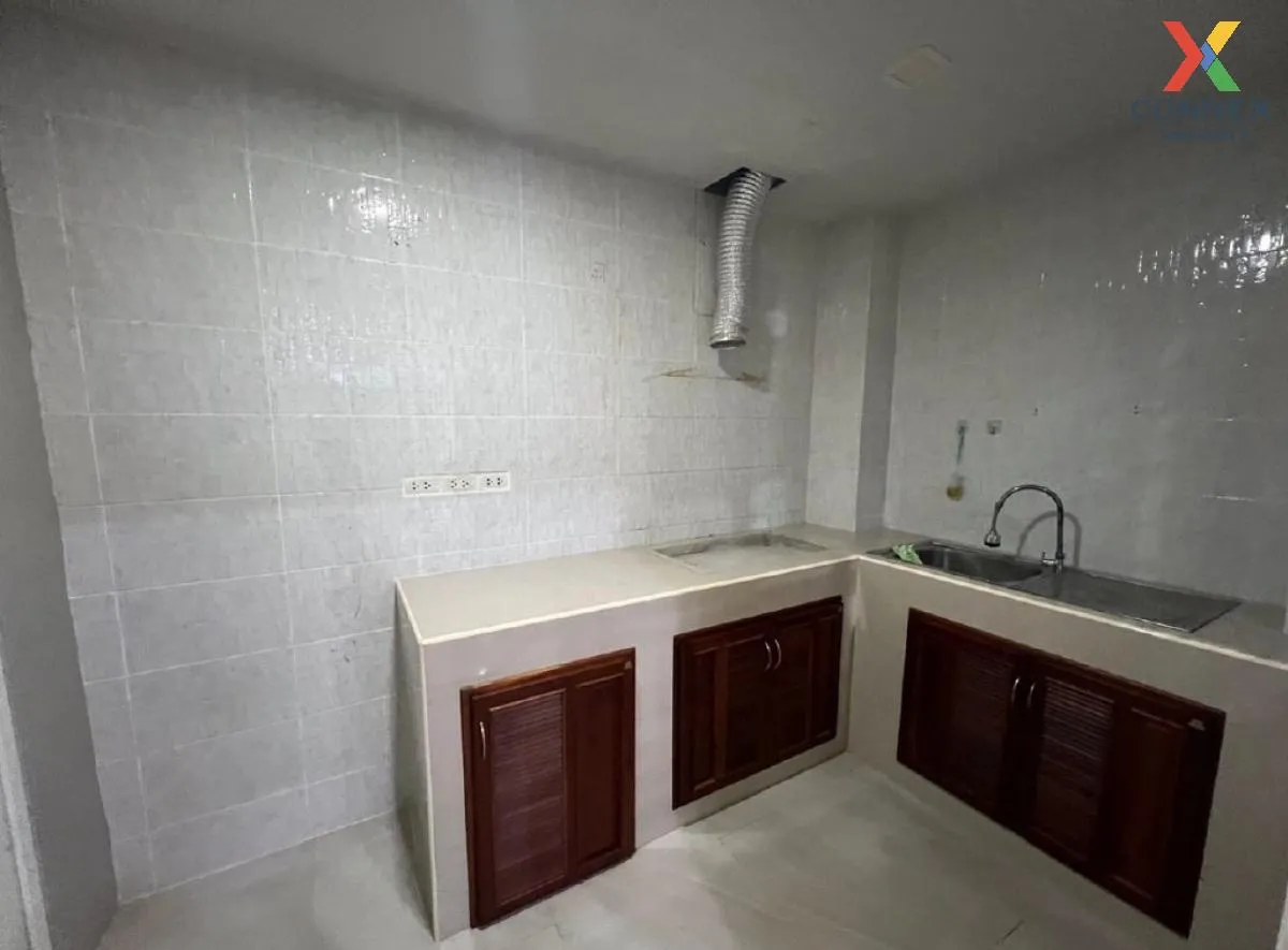 ขายทาวน์เฮ้าส์/ทาวน์โฮม  โกลเด้นทาวน์  รามอินทรา-วงแหวน บางชัน เข 2