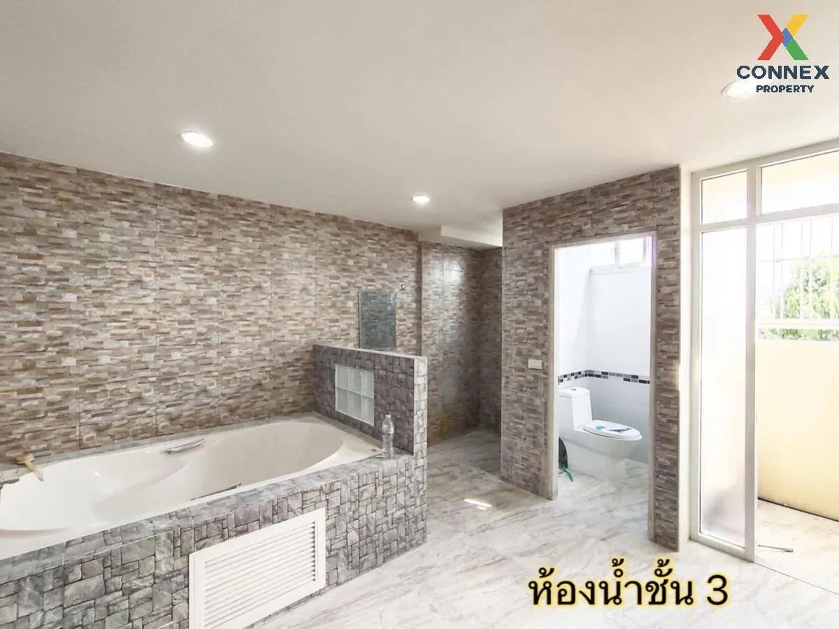 For Sale Commercial Building , Sai 4 Square , Krathum Lom , Sam P