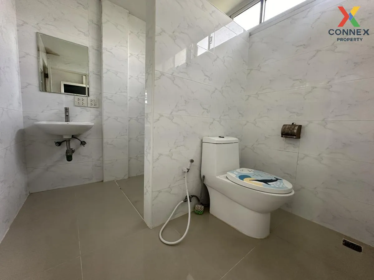 For Sale Commercial Building , Sai 4 Square , Krathum Lom , Sam P