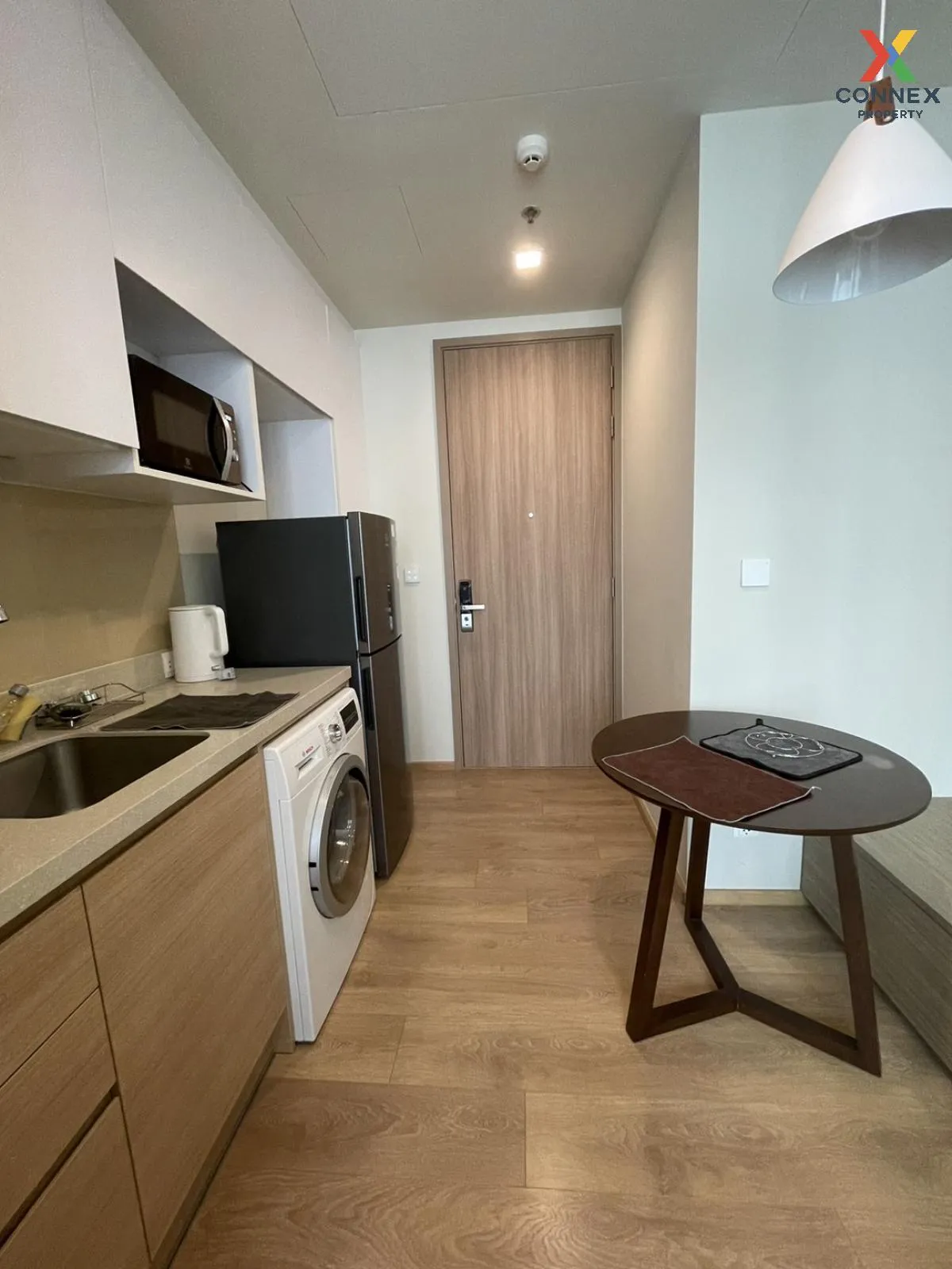 For Rent Condo , Noble Around Sukhumvit 33 , BTS-Phrom Phong , Kh