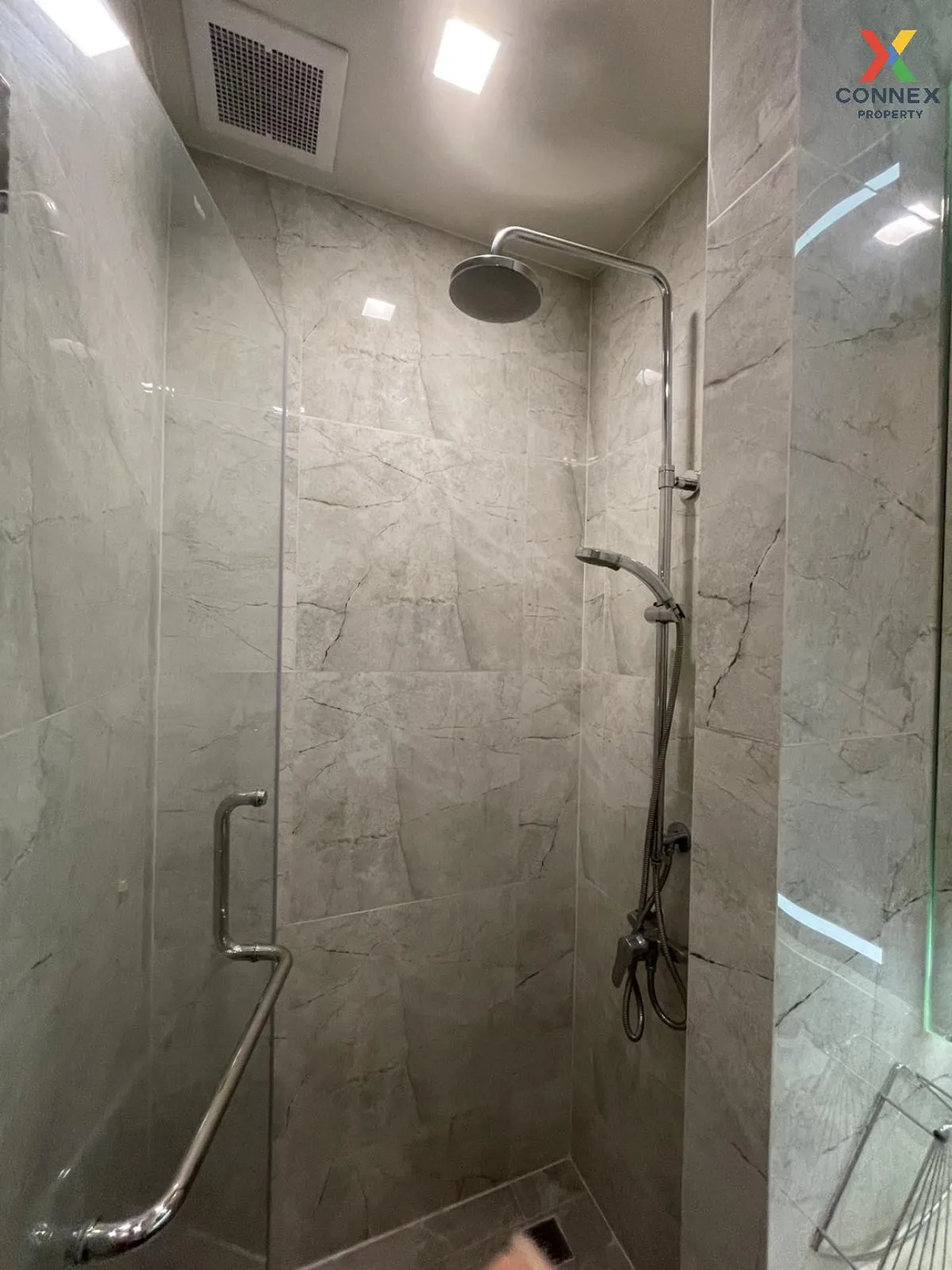 For Rent Condo , Noble Around Sukhumvit 33 , BTS-Phrom Phong , Kh
