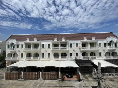 เช่าทาวน์เฮ้าส์/ทาวน์โฮม  เมโทร พาร์ค สาทร (TownHouse) BTS-วุฒากาศ บางหว้า เขต ภาษีเจริญ กรุงเทพ CX-92413