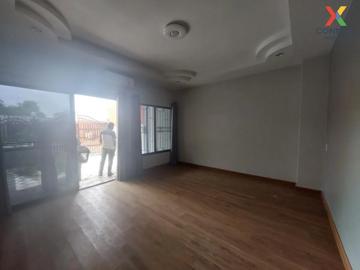 ขายทาวน์เฮ้าส์ 2 ชั้น เขาตาโล ชลบุรี เมืองพัทยา บางละมุง ชลบุรี C