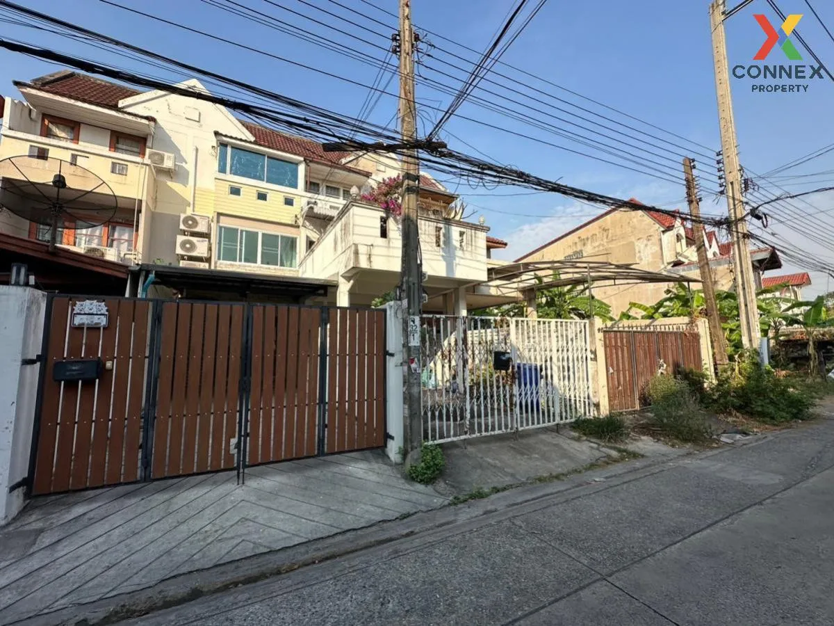 For Sale townhome, 2 storey,  soi  Lat Phrao 110 Yeak  3, , Wang  2