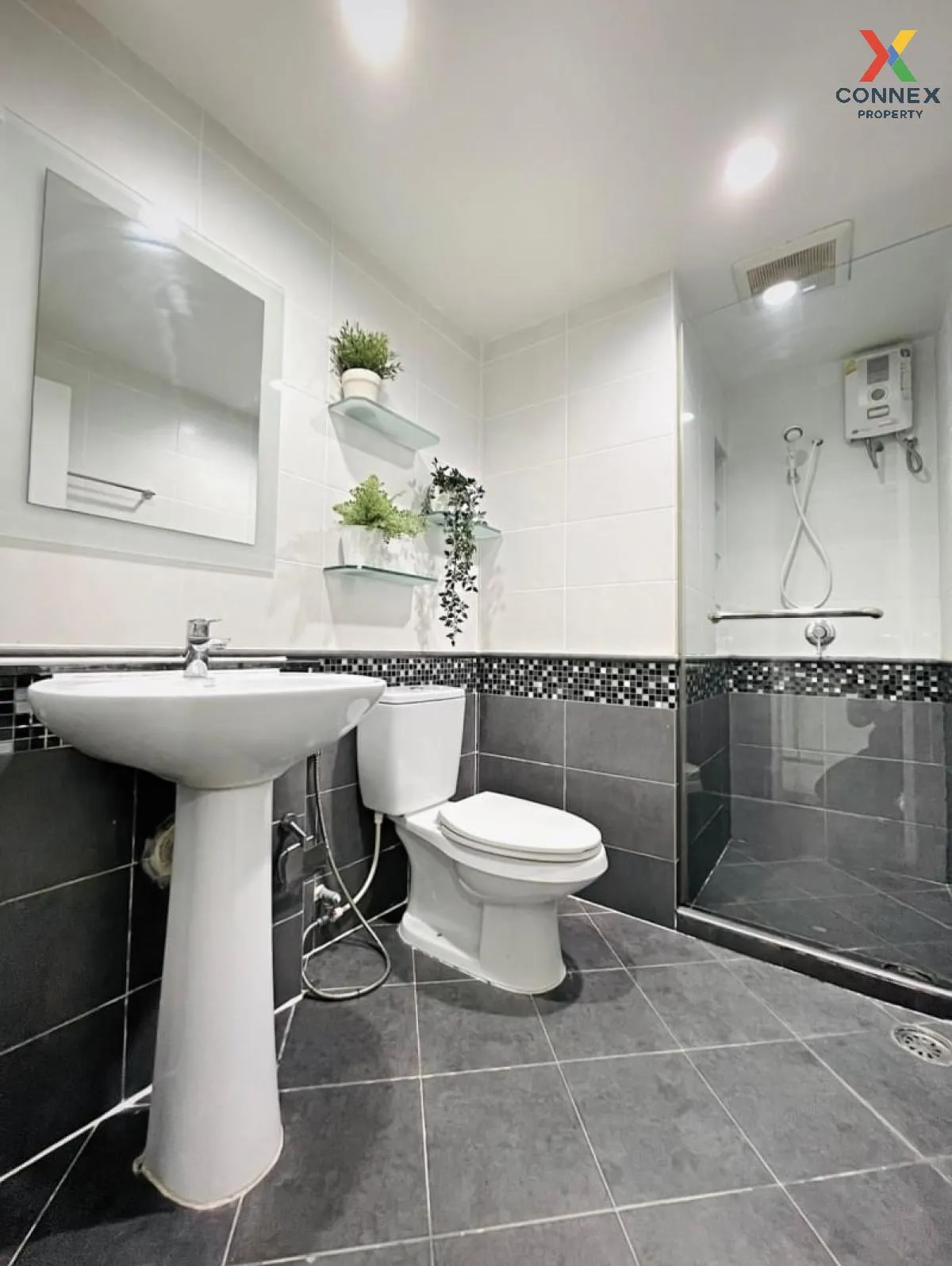 For Rent Condo , Waterford Sukhumvit 50 , BTS-Phra Khanong , Phra