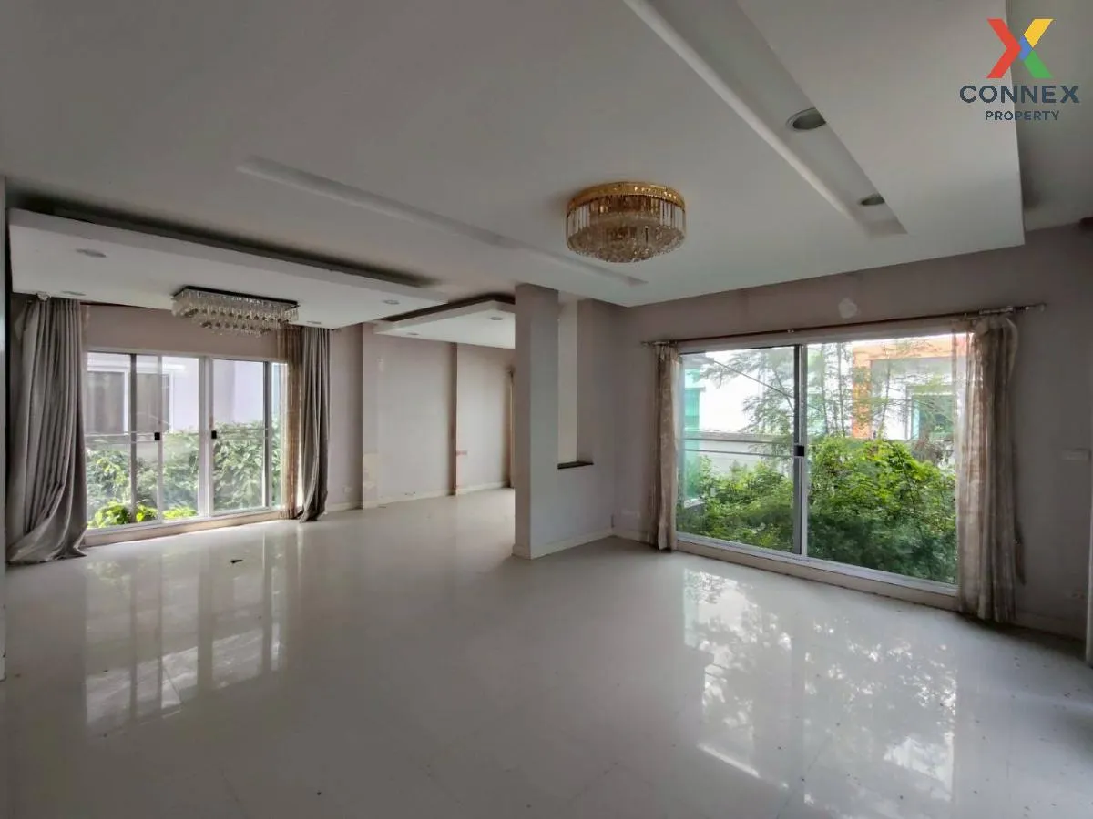 ขายบ้าน  บางกอก บูเลอวาร์ด ปิ่นเกล้า-เพชรเกษม หน้ากว้าง กระทุ่มล้