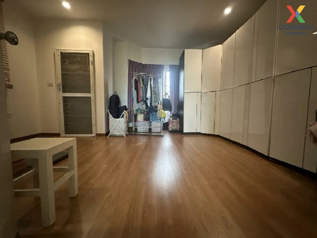 ขายทาวน์เฮ้าส์/ทาวน์โฮม  บ้านพิมลกาญจน์ รีโนเวทใหม่ บ้านใหม่ ปากเ