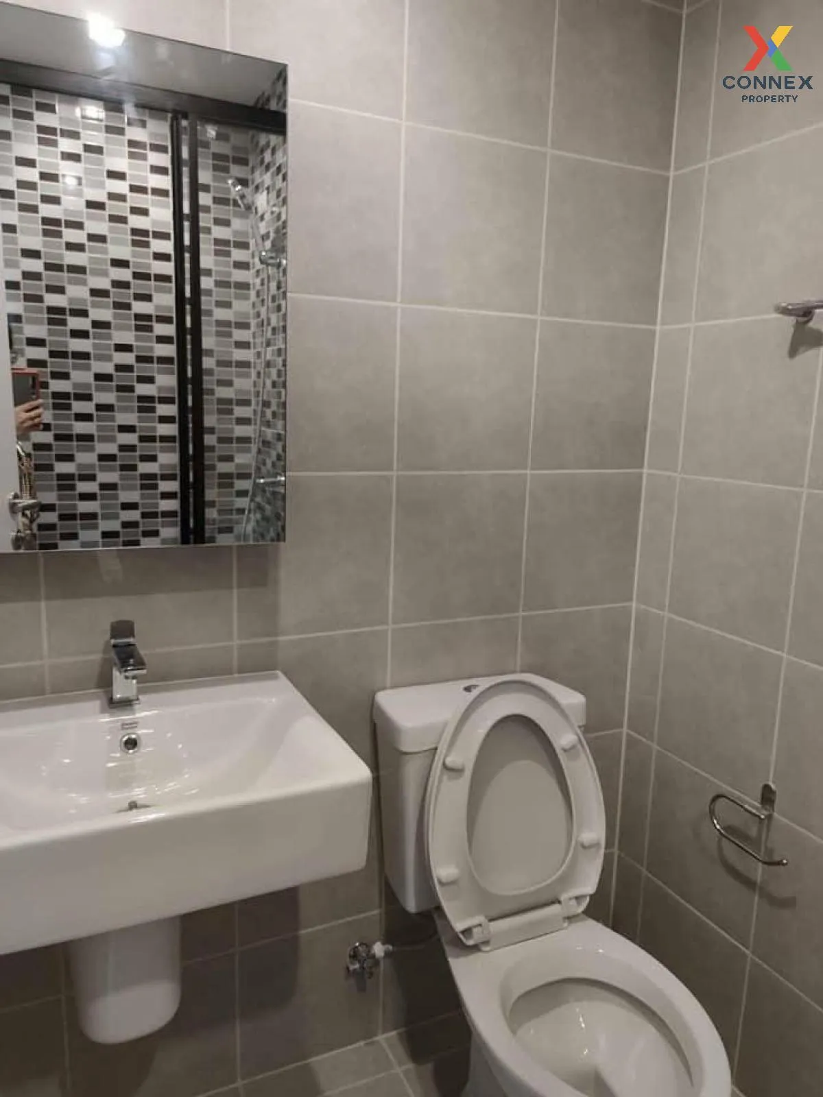 ขายคอนโด  เดอะ เบส เพชรเกษม MRT-เพชรเกษม 48 บางหว้า เขต ภาษีเจริญ