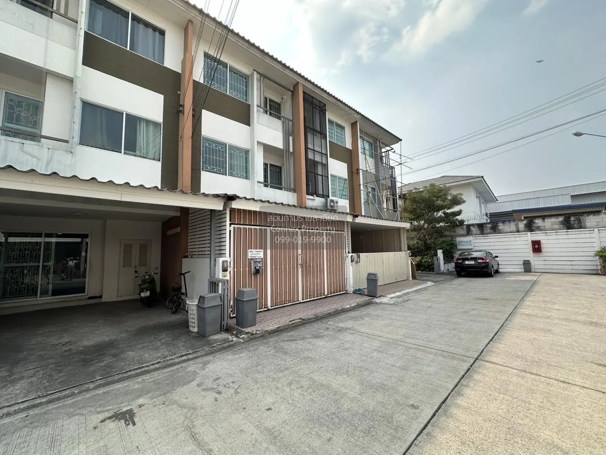For Sale Townhouse/Townhome  , The Trust City , Bang Yai , Bang B 4