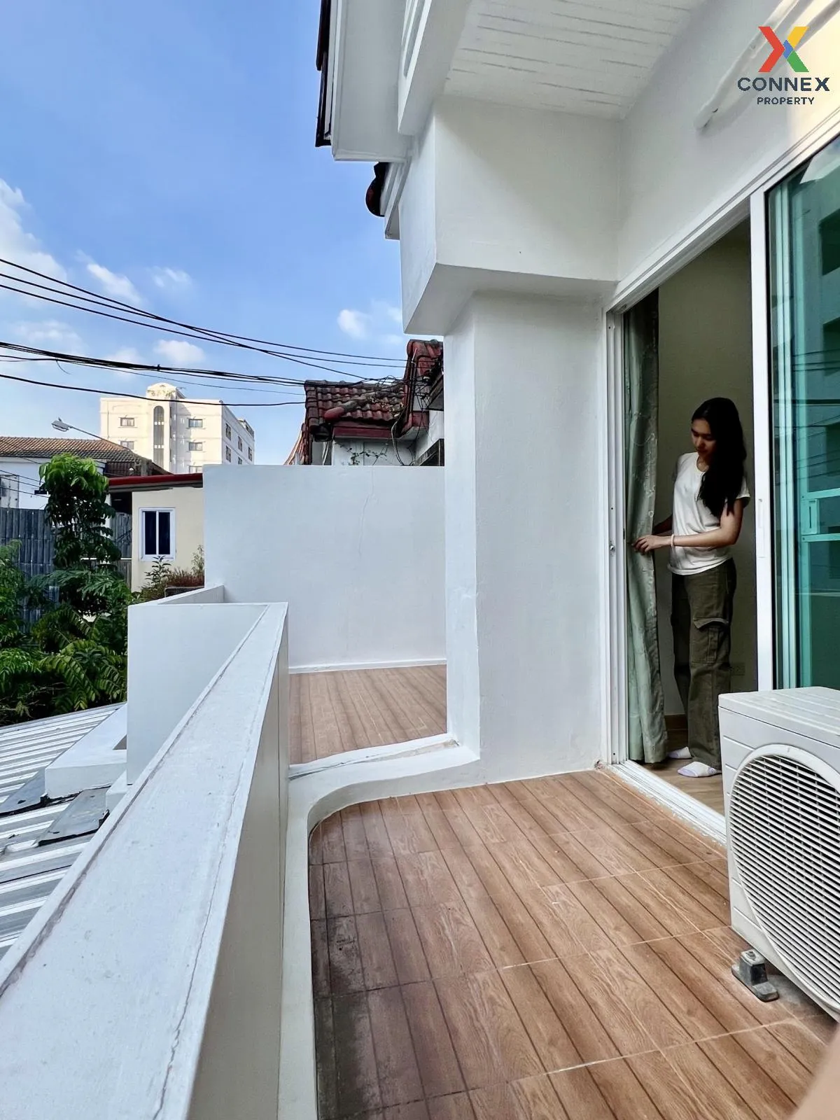 ขายทาวน์โฮม  ลาดพร้าว41/1   รีโนเวทใหม่ สามเสนนอก เขต ห้วยขวาง กร