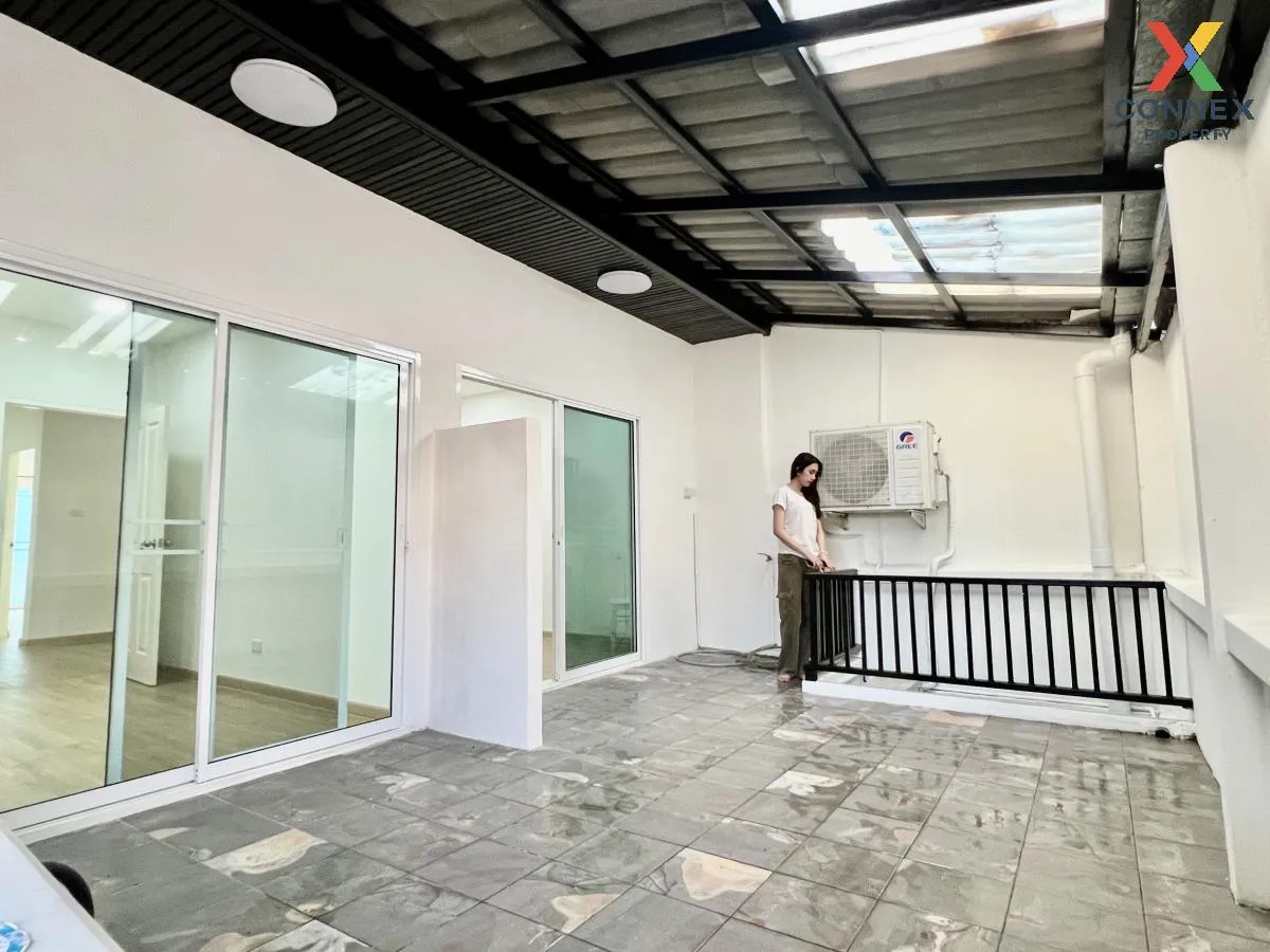 เช่าทาวน์เโฮม ลาดพร้าว41/1 รีโนเวทใหม่ สามเสนนอก เขต ห้วยขวาง กรุ เช่าทาวน์เโฮม ลาดพร้าว41/1 รีโนเวทใหม่ สามเสนนอก เขต ห้วยขวาง กรุ