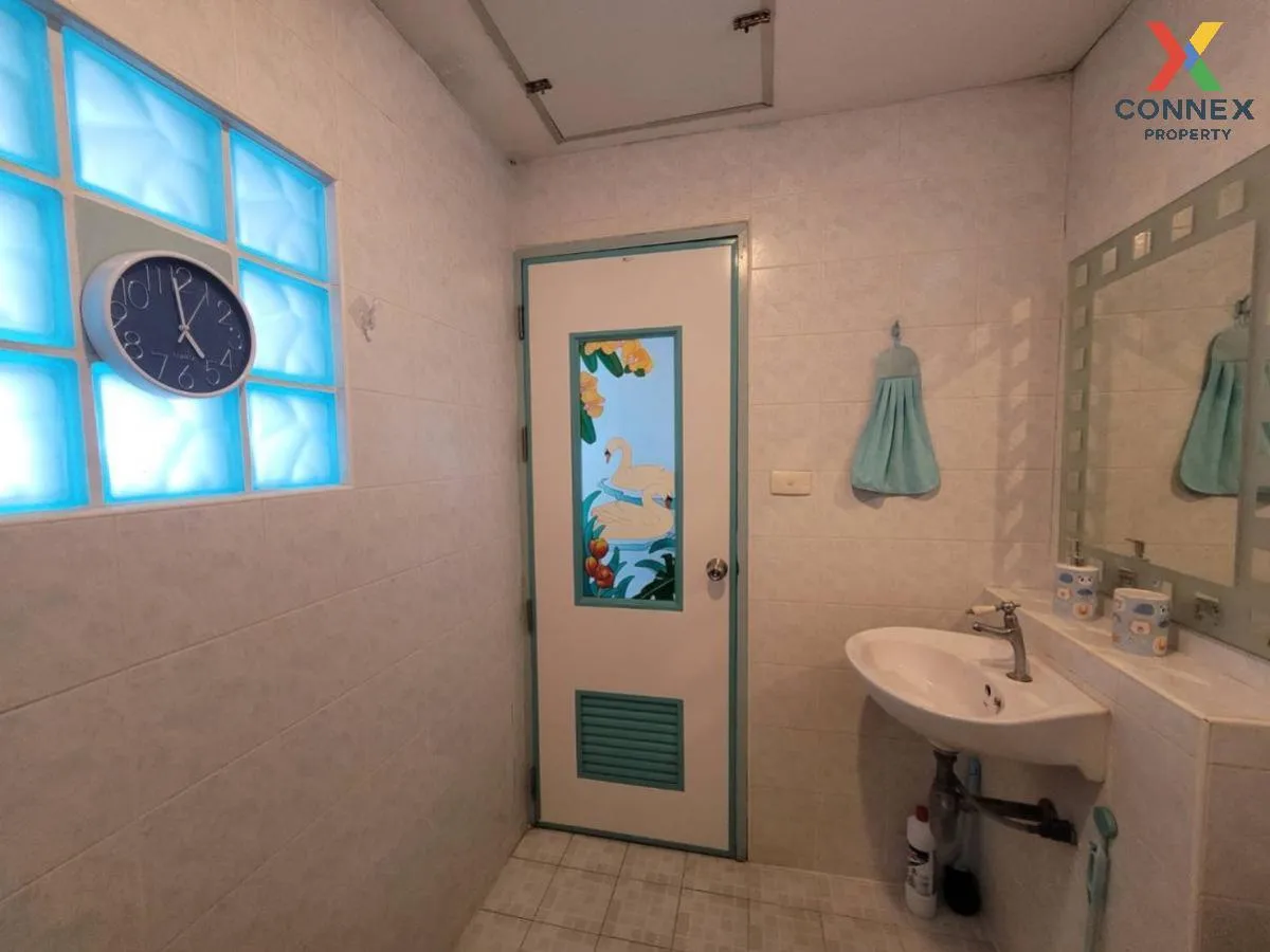 เช่าคอนโด  เดอะ พาร์คแลนด์ บางนา MRT-ศรีเอี่ยม (สายสีเหลือง) บางน