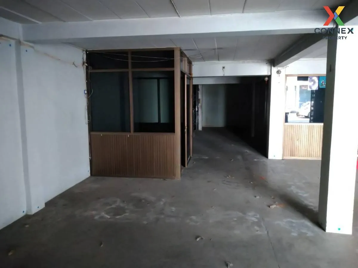 For Sale Commercial buildings​ Pinklao , high floor , wide fronta 3