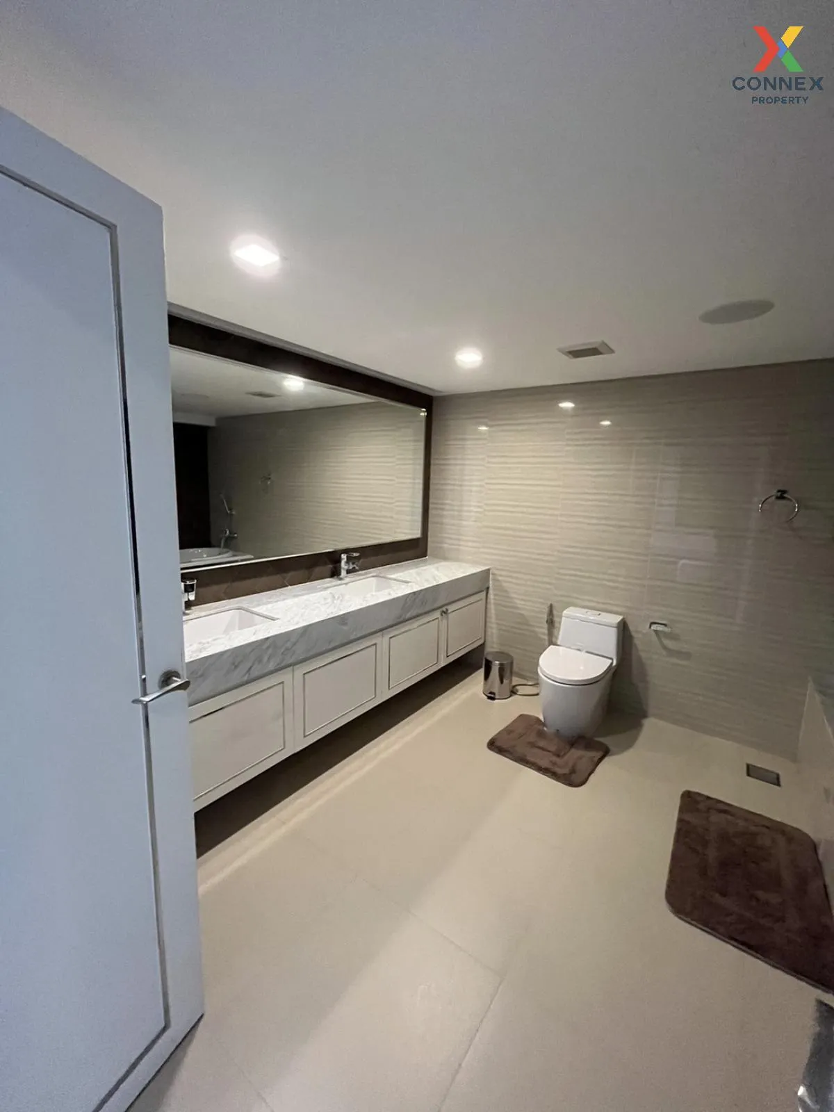 ขายคอนโด  สเตท ทาวเวอร์ BTS-สะพานตากสิน สีลม เขต บางรัก กรุงเทพ C ขายคอนโด  สเตท ทาวเวอร์ BTS-สะพานตากสิน สีลม เขต บางรัก กรุงเทพ C