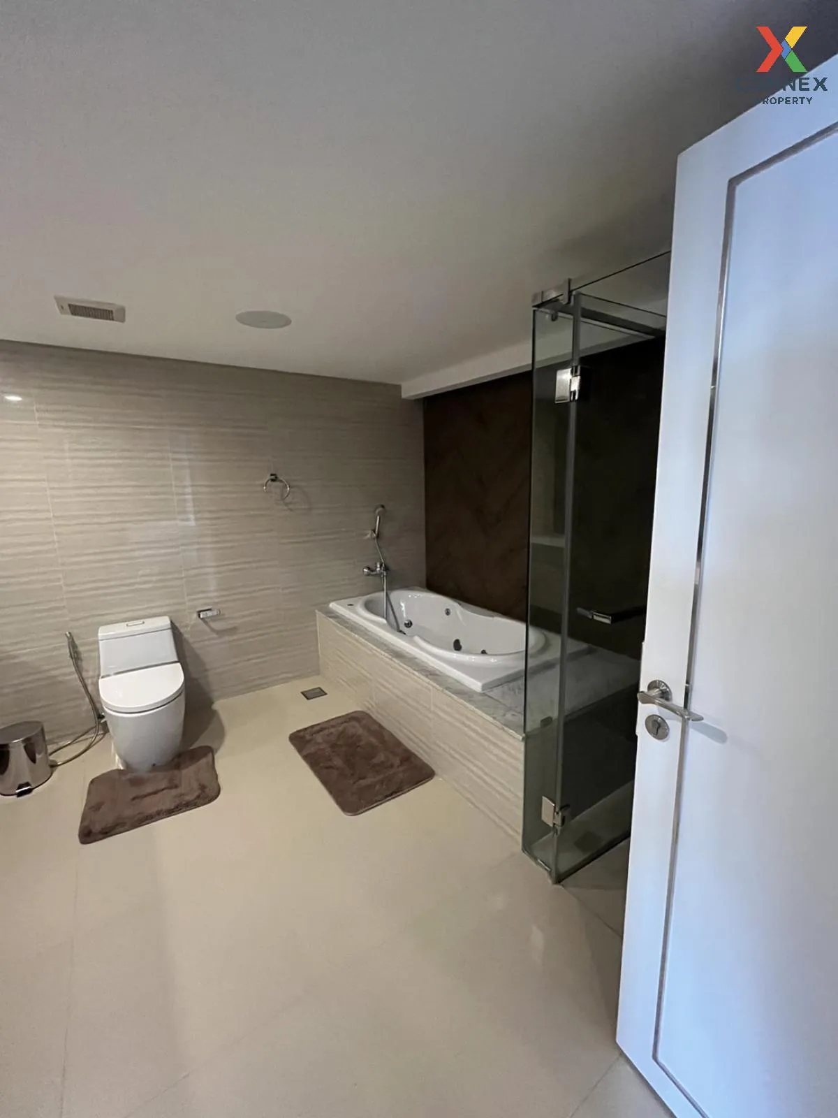 ขายคอนโด  สเตท ทาวเวอร์ BTS-สะพานตากสิน สีลม เขต บางรัก กรุงเทพ C ขายคอนโด  สเตท ทาวเวอร์ BTS-สะพานตากสิน สีลม เขต บางรัก กรุงเทพ C