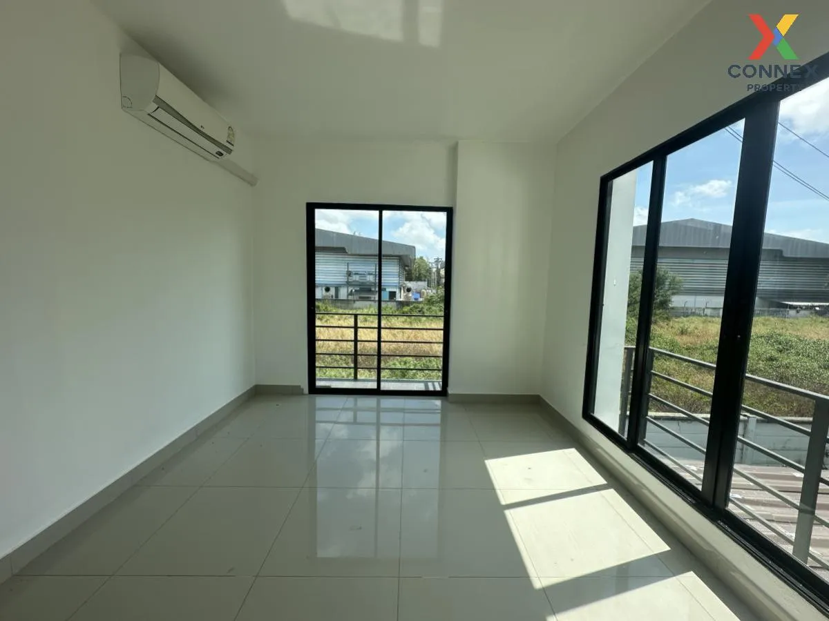 ขายทาวน์เฮ้าส์/ทาวน์โฮม  ธัญดา พาร์ควิว 3 แพรกษา-เทพารักษ์ ห้องมุ