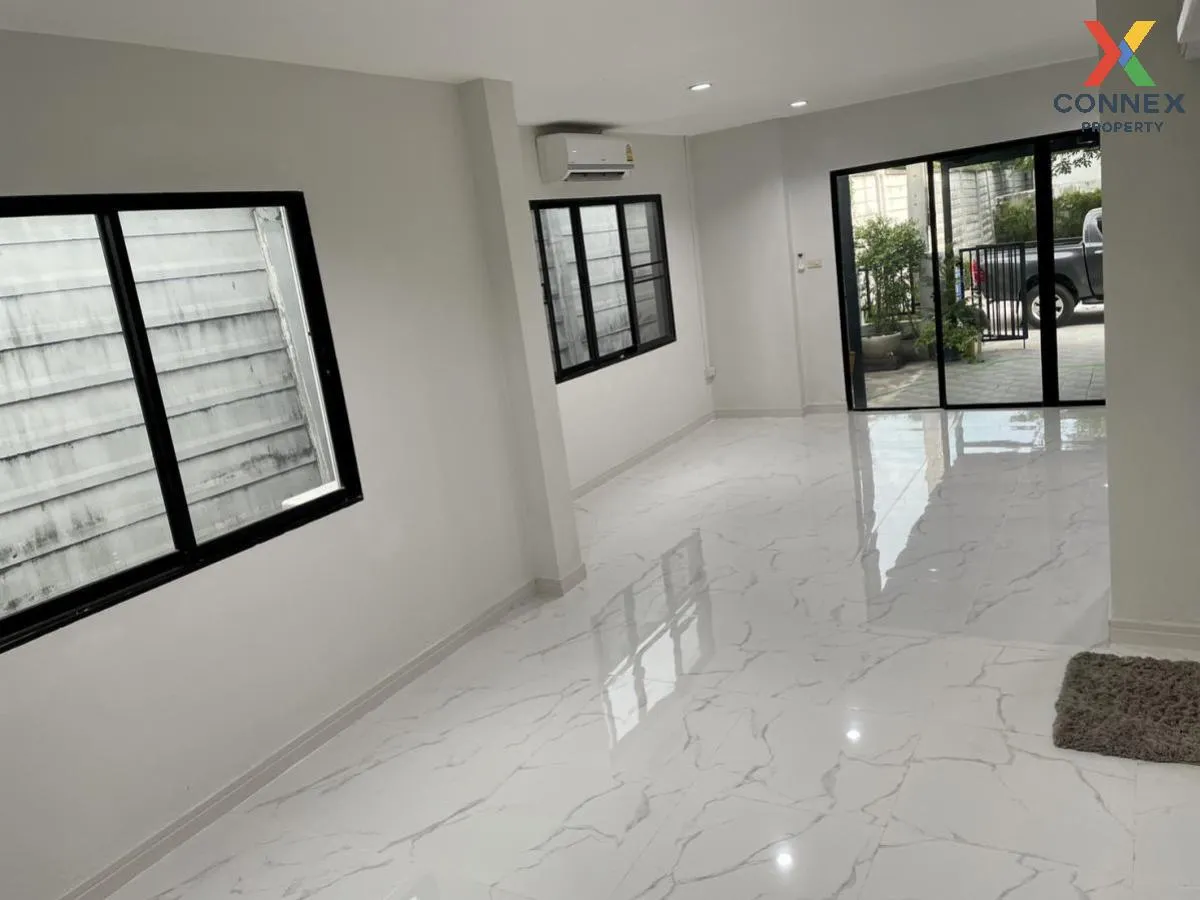 ขายทาวน์เฮ้าส์/ทาวน์โฮม  ธัญดา พาร์ควิว 3 แพรกษา-เทพารักษ์ ห้องมุ 4