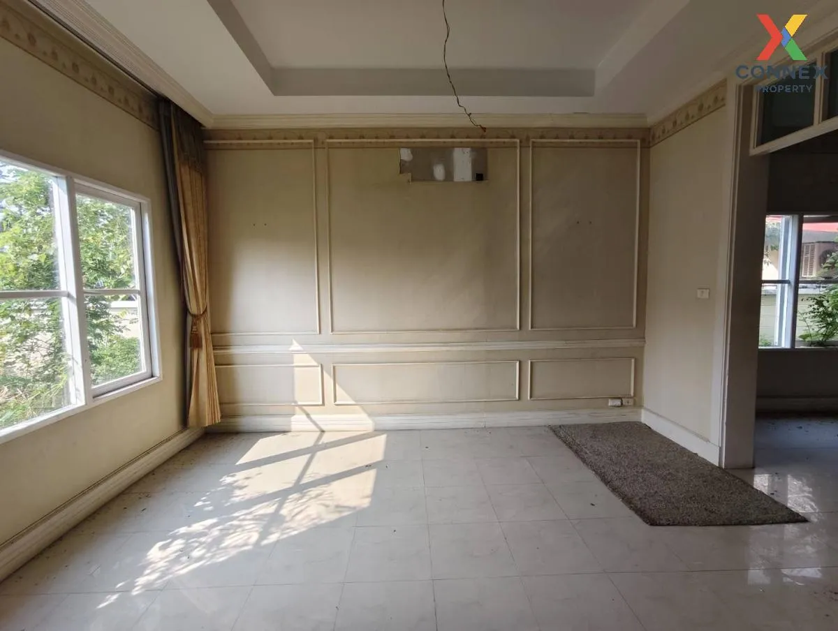 For Sale House ,  Maneeya Masterpiece Rattanathibet , corner unit 4