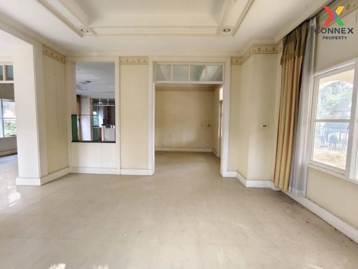 For Sale House ,  Maneeya Masterpiece Rattanathibet , corner unit