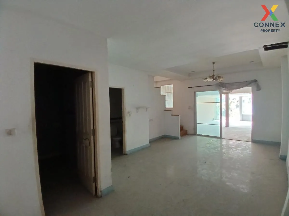 ขายบ้าน  ธนาสิริ ปิ่นเกล้า - ราชพฤกษ์ วิวสวย ห้องมุม หน้ากว้าง MR ขายบ้าน  ธนาสิริ ปิ่นเกล้า - ราชพฤกษ์ วิวสวย ห้องมุม หน้ากว้าง MR