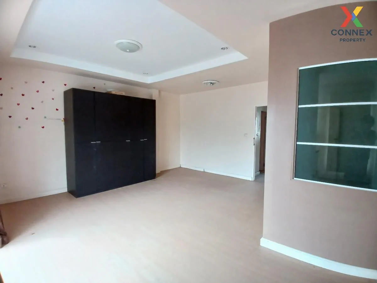 ขายบ้าน  ธนาสิริ ปิ่นเกล้า - ราชพฤกษ์ วิวสวย ห้องมุม หน้ากว้าง MR ขายบ้าน  ธนาสิริ ปิ่นเกล้า - ราชพฤกษ์ วิวสวย ห้องมุม หน้ากว้าง MR