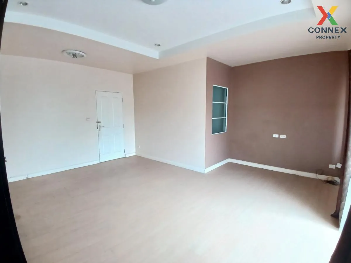 ขายบ้าน  ธนาสิริ ปิ่นเกล้า - ราชพฤกษ์ วิวสวย ห้องมุม หน้ากว้าง MR ขายบ้าน  ธนาสิริ ปิ่นเกล้า - ราชพฤกษ์ วิวสวย ห้องมุม หน้ากว้าง MR