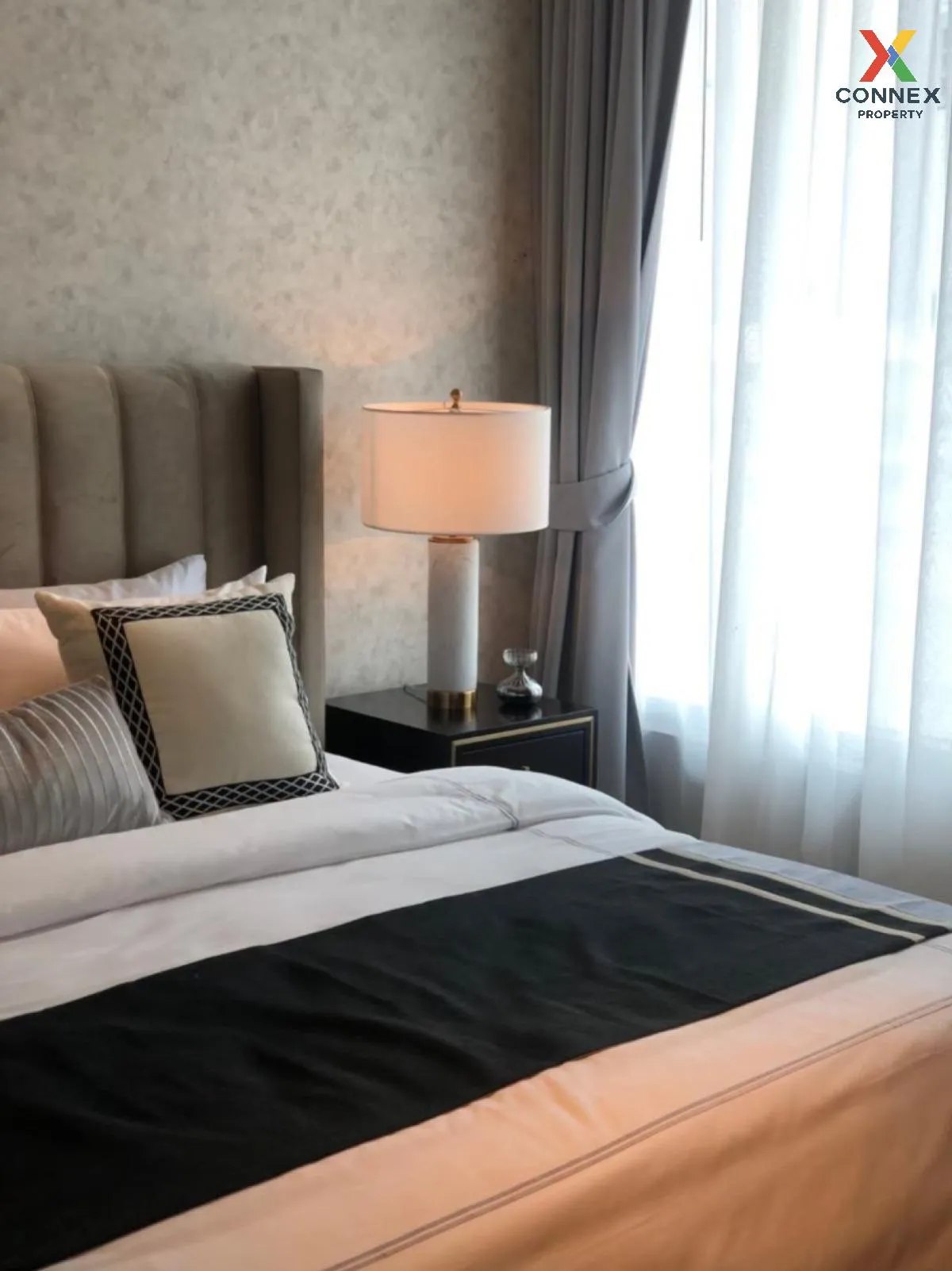 เช่าคอนโด  ศาลาแดง วัน BTS-ศาลาแดง สีลม เขต บางรัก กรุงเทพ CX-930