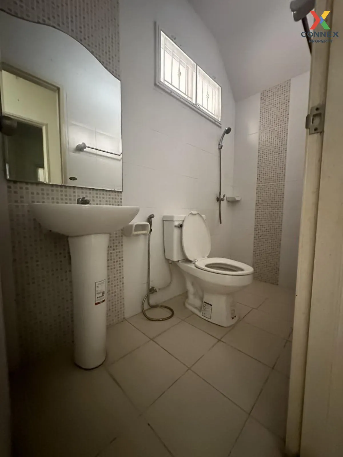 For Sale Townhouse/Townhome  , I Leaf Town Lumlukka Klong 3 , Lat