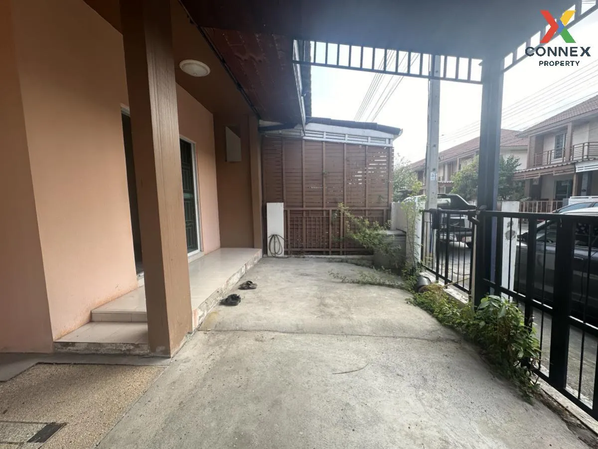 For Sale Townhouse/Townhome  , I Leaf Town Lumlukka Klong 3 , Lat 4