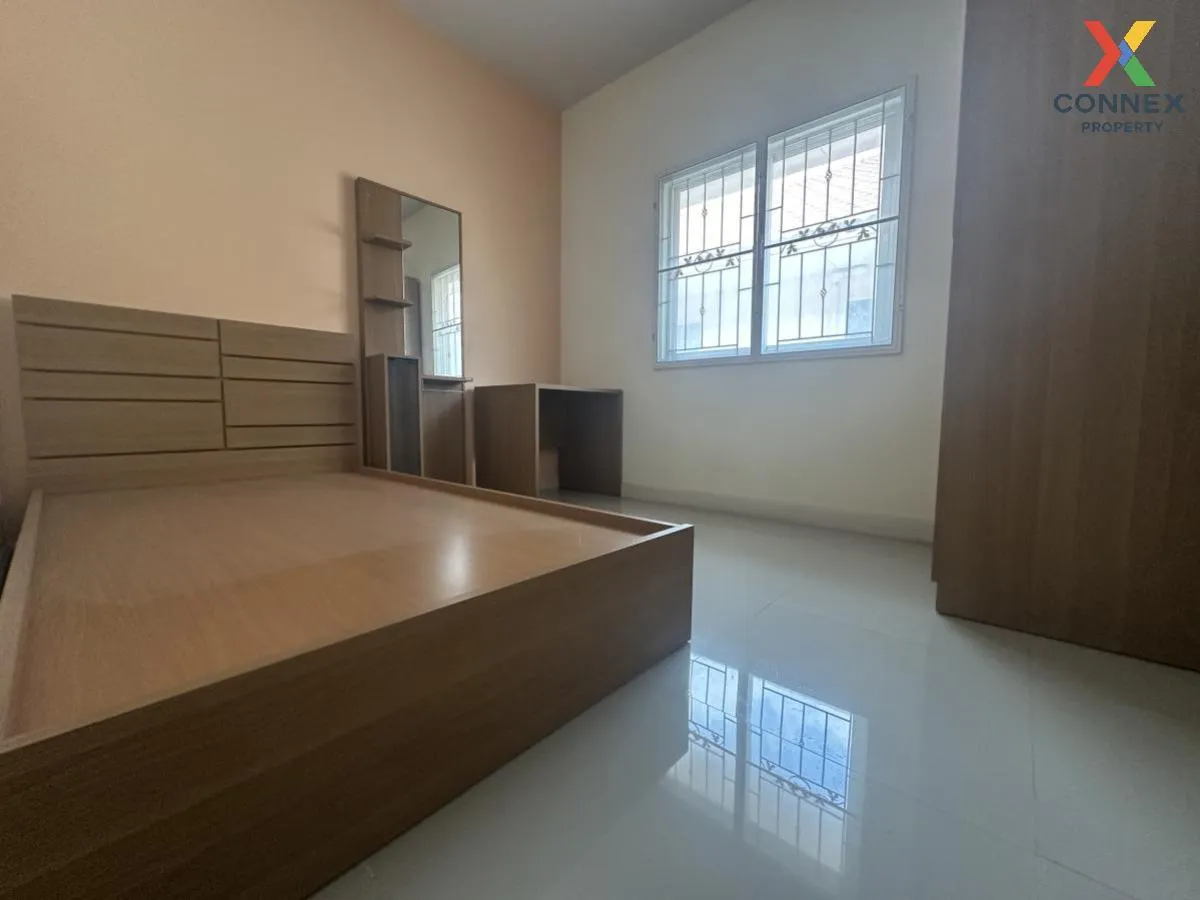 For Sale Townhouse/Townhome  , I Leaf Town Lumlukka Klong 3 , Lat