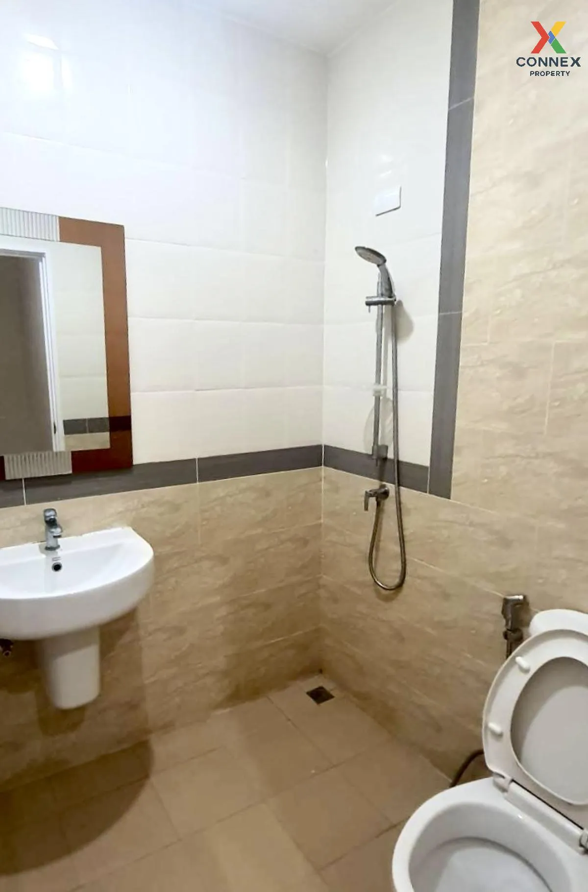 ขายทาวน์เฮ้าส์/ทาวน์โฮม  โกลเด้น ทาวน์ ศรีนครินทร์-สุขุมวิท ห้องม