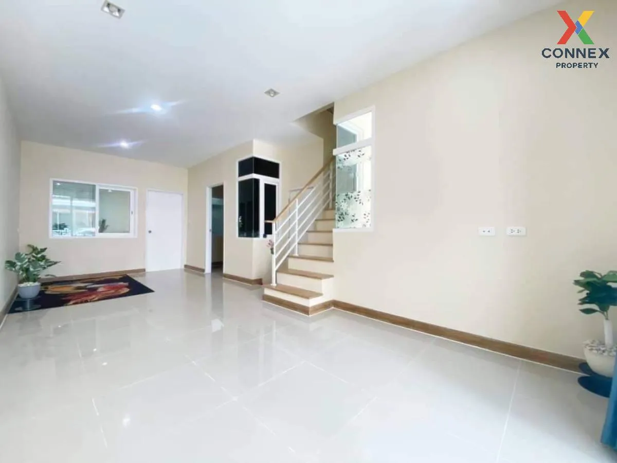 ขายทาวน์เฮ้าส์/ทาวน์โฮม  โกลเด้น ทาวน์ ศรีนครินทร์-สุขุมวิท ห้องม