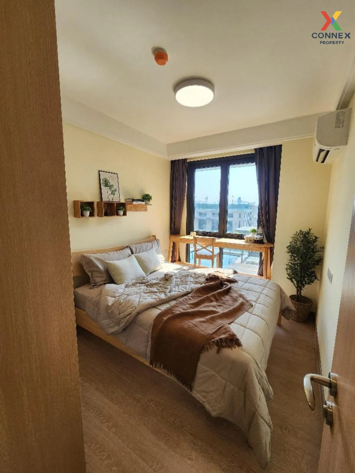 For Rent Condo , Regal Sathon - Naradhiwas , BTS-Chong Nonsi , Th