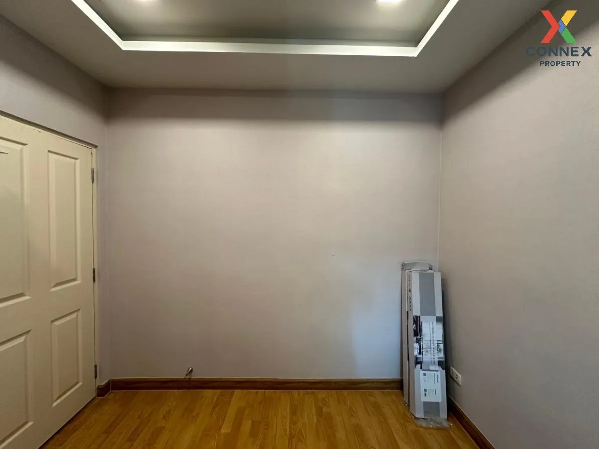 ขายทาวน์เฮ้าส์/ทาวน์โฮม  เดอะคัลเลอร์ส เลชเชอร์ บางนา กม.10 บางพล