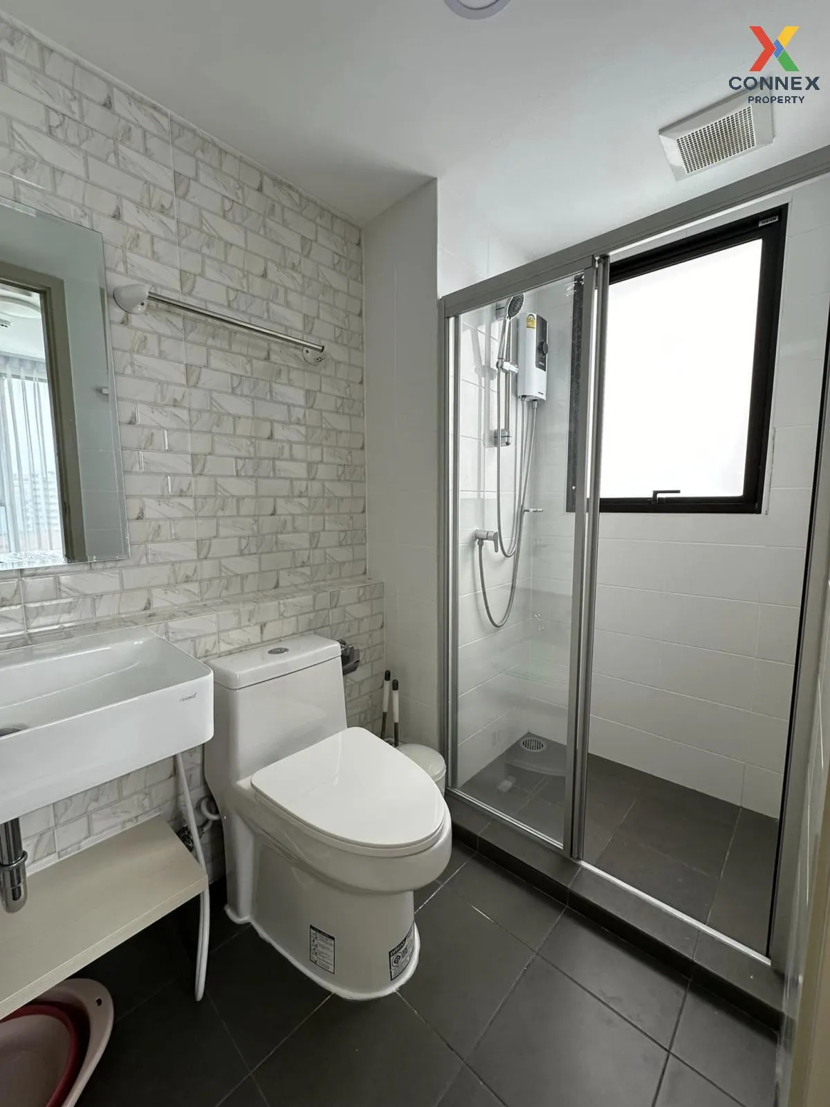 เช่าคอนโด  ฟีล คอนโด ลาดพร้าว 122 MRT-ลาดพร้าว 101 (สายสีเหลือง) 