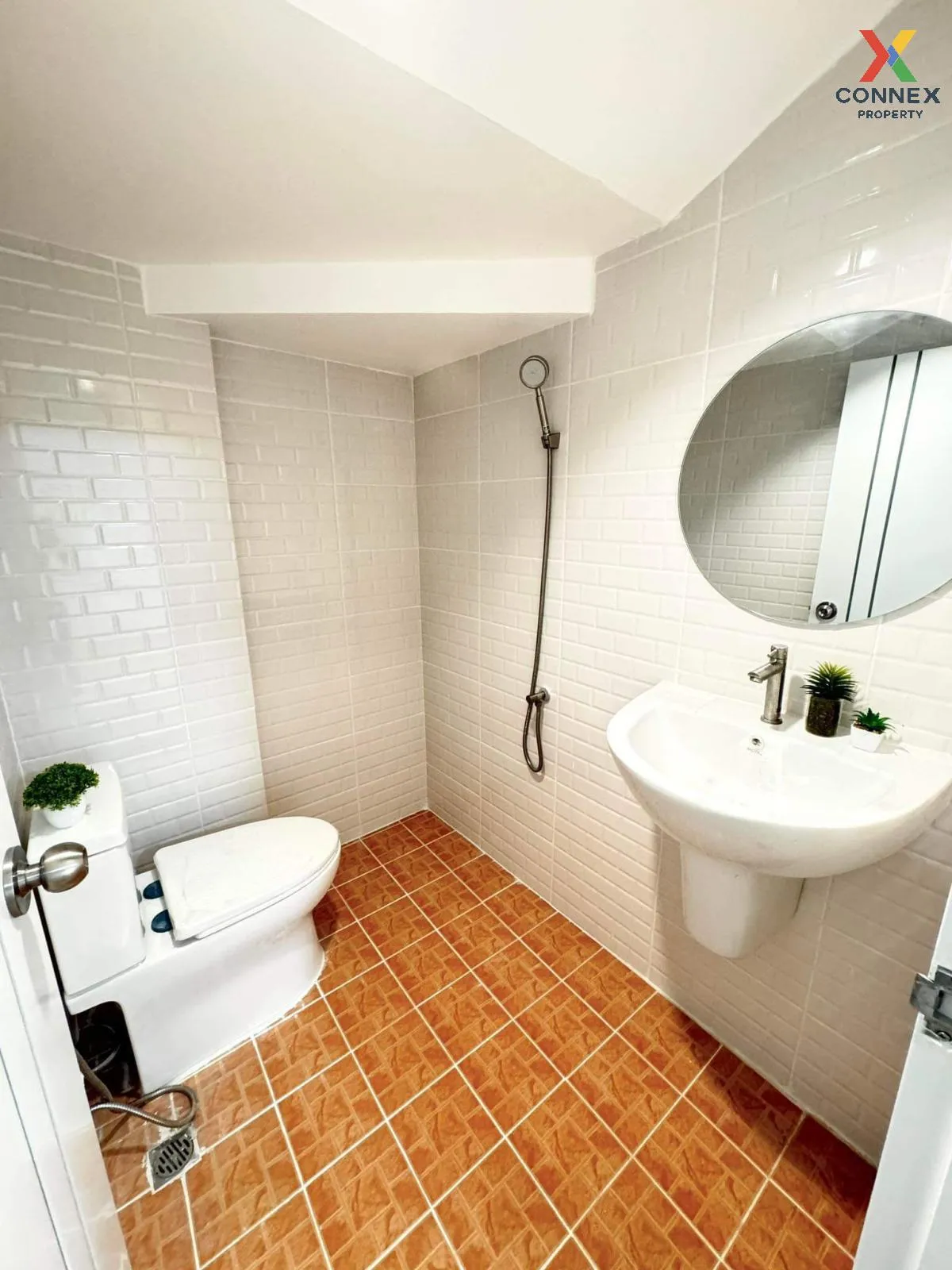 For Sale Townhouse/Townhome  , Saptepa-Pitpimook , newly renovate