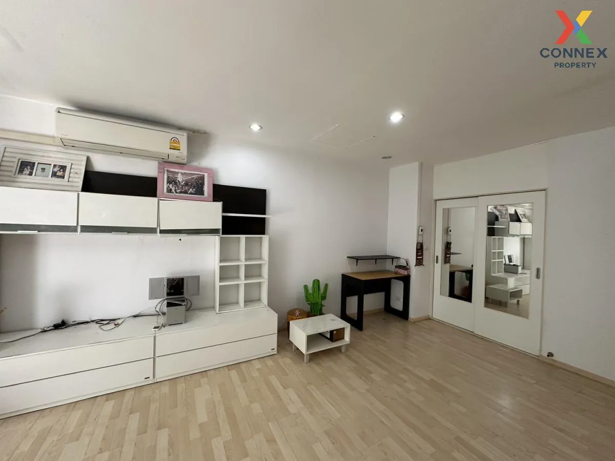 For Sale Townhouse/Townhome  , AREEYA MANDARINA SUKHUMVIT 77 , Su 2