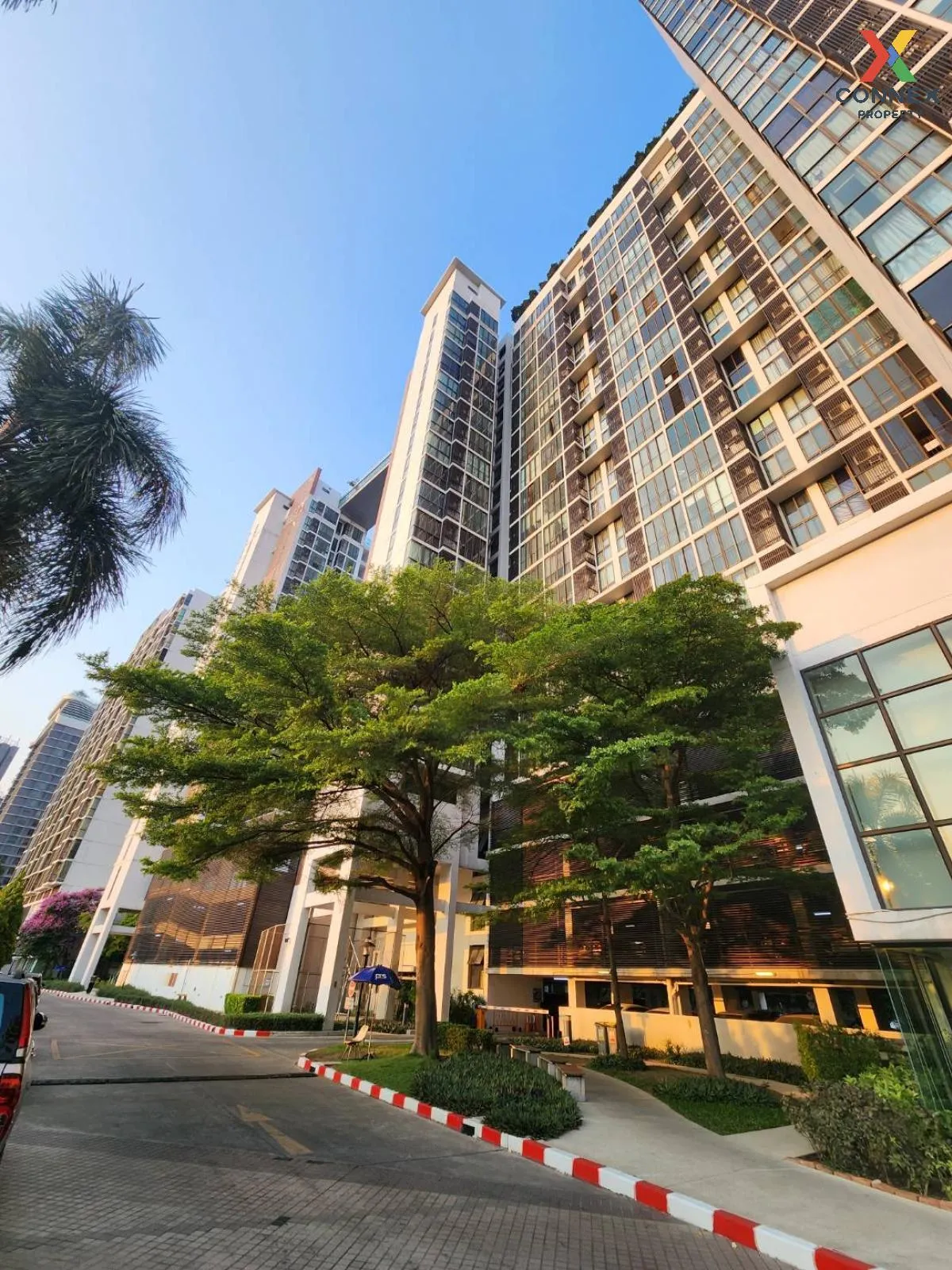 For Rent Condo , Regal Sathon - Naradhiwas , BTS-Chong Nonsi , Th