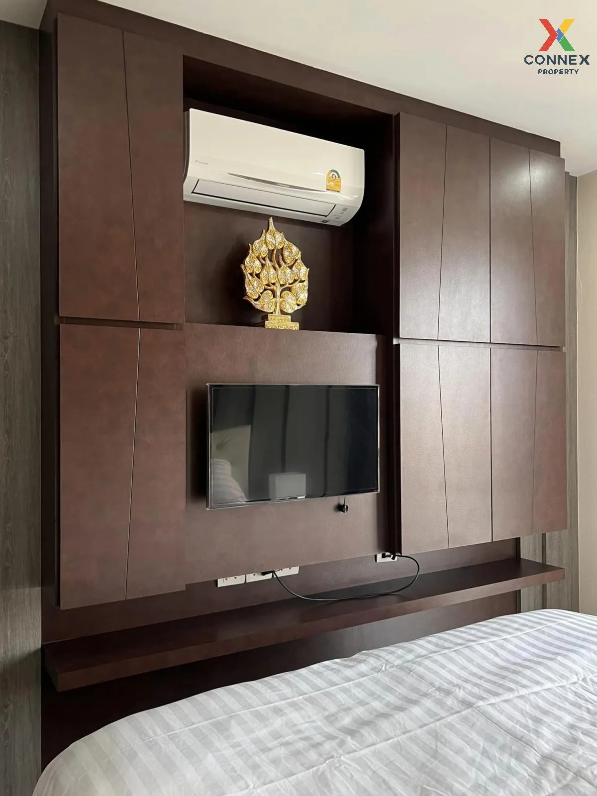 เช่าคอนโด  ทราเพโซ สุขุมวิท 16 MRT-ศูนย์การประชุมแห่งชาติสิริกิติ