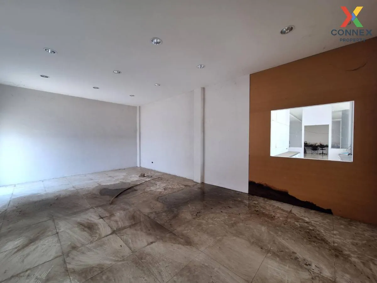 ขายอาคารสำนักงาน 2 ชั้น ตรงข้ามบิ๊กซีราชบุรี  โคกหม้อ เมืองราชบุร