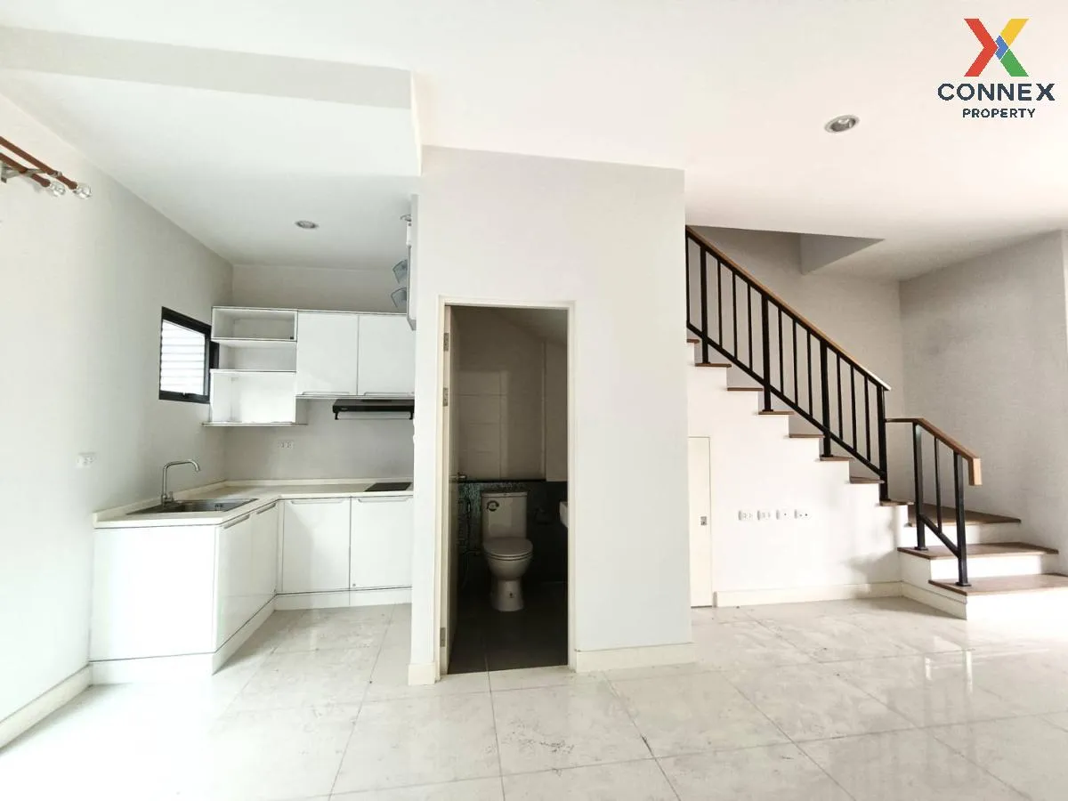 For Sale Townhouse/Townhome  , Baan Klang Muang Rama 9-Krungthep 