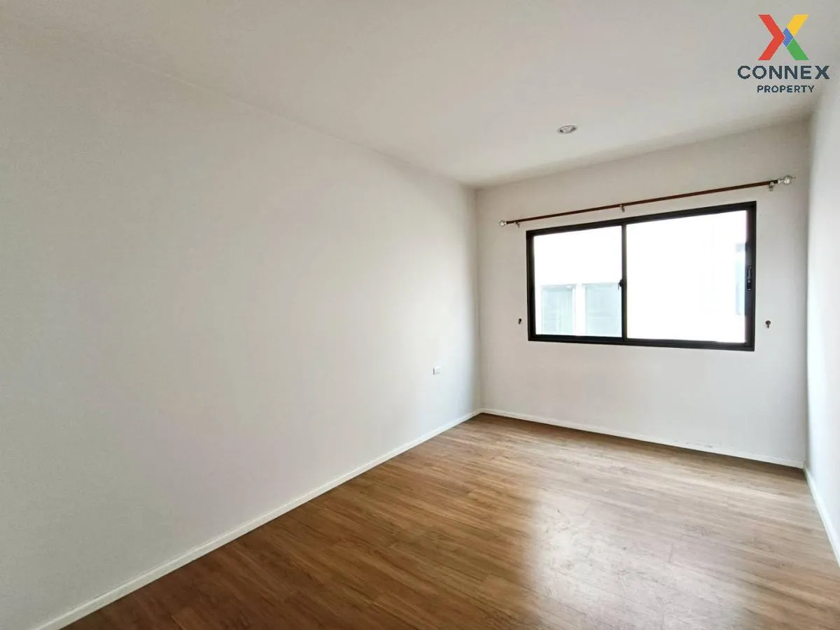 For Sale Townhouse/Townhome  , Baan Klang Muang Rama 9-Krungthep 