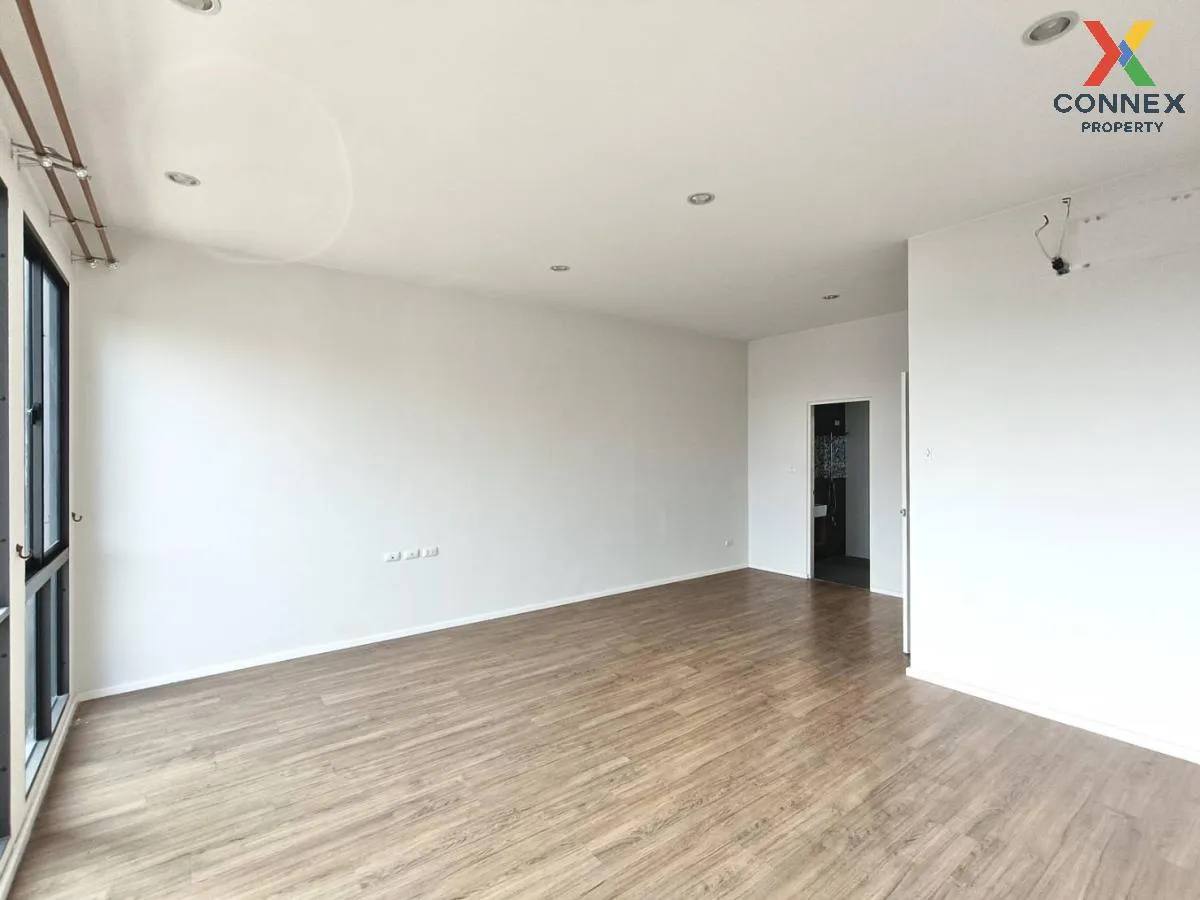 For Sale Townhouse/Townhome  , Baan Klang Muang Rama 9-Krungthep 