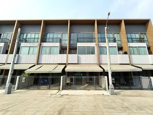 ขายทาวน์เฮ้าส์/ทาวน์โฮม  บ้านกลางเมือง พระราม 9-กรุงเทพกรีฑา ทับช้าง เขต สะพานสูง กรุงเทพ CX-93646 ขายทาวน์เฮ้าส์/ทาวน์โฮม  บ้านกลางเมือง พระราม 9-กรุงเทพกรีฑา ทับช้าง เขต สะพานสูง กรุงเทพ CX-93646