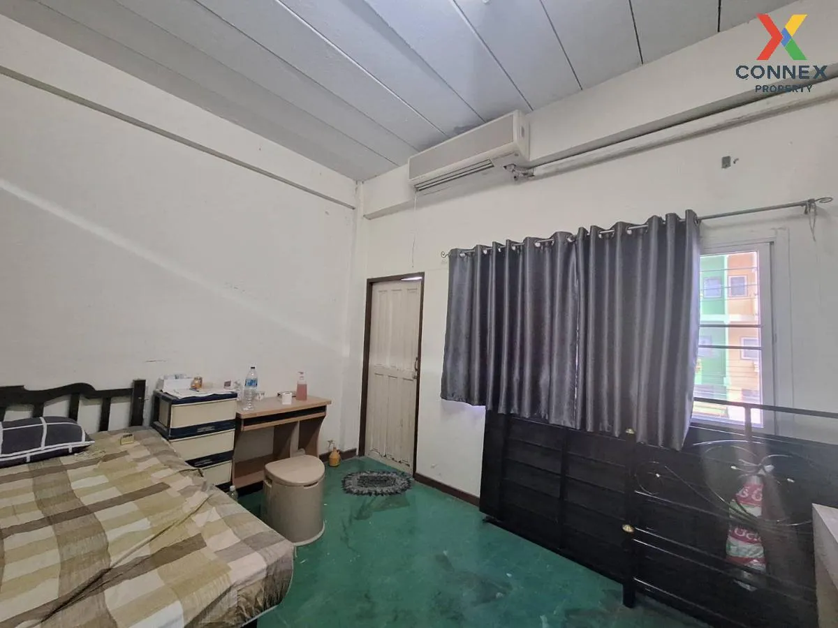 For Sale Commercial Building , Baan Sriphet Petchkasem 106 , Nong