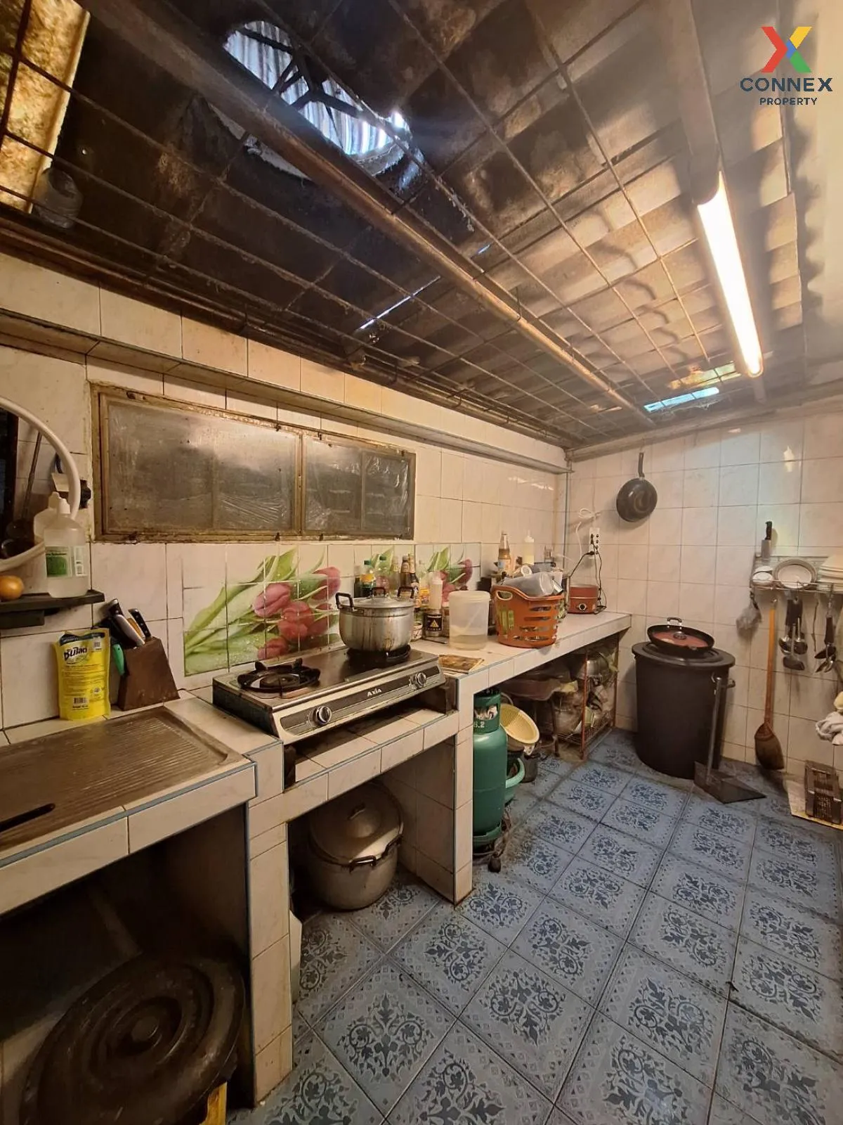 For Sale Commercial Building , Baan Sriphet Petchkasem 106 , Nong