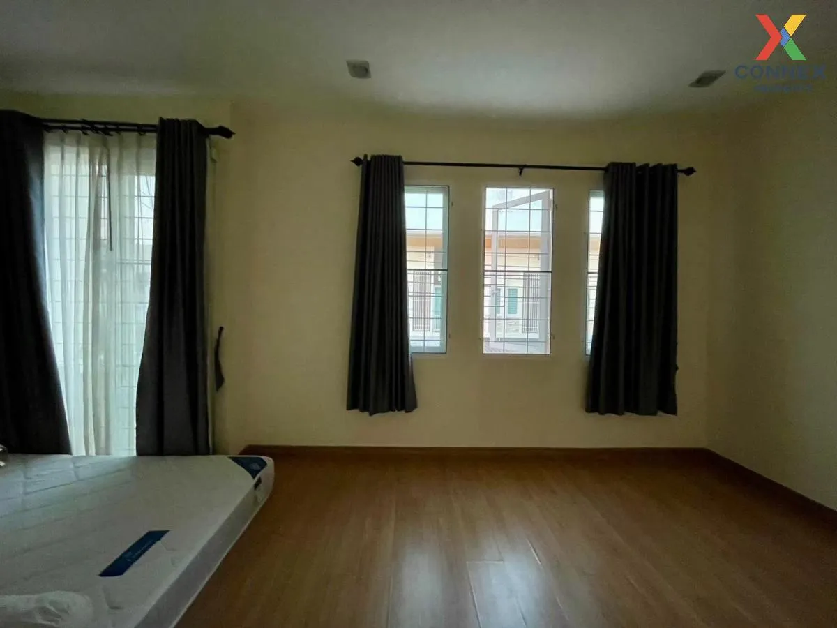 ขายทาวน์เฮ้าส์/ทาวน์โฮม  โกลเด้น ทาวน์ บางนา-กิ่งแก้ว ราชาเทวะ บา