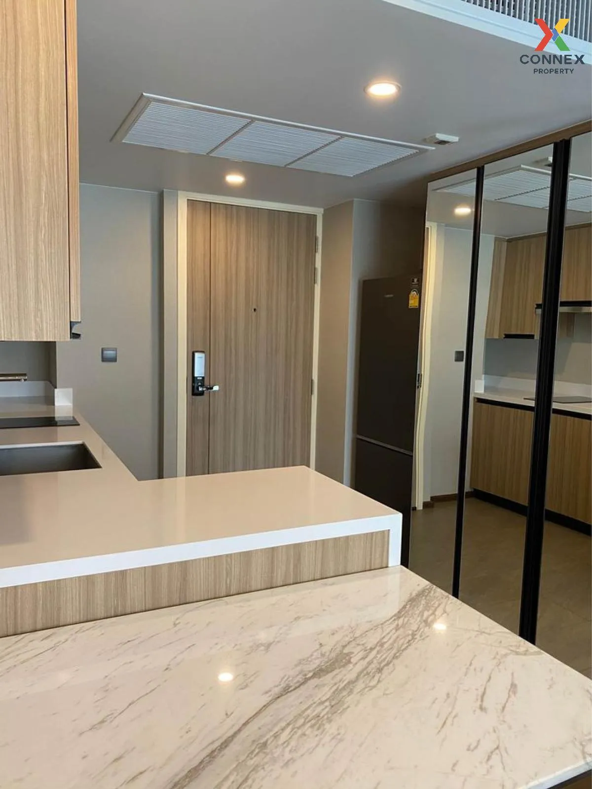 เช่าคอนโด  ณ วรา เรสซิเดนซ์ BTS-ชิดลม ลุมพินี เขต ปทุมวัน กรุงเทพ