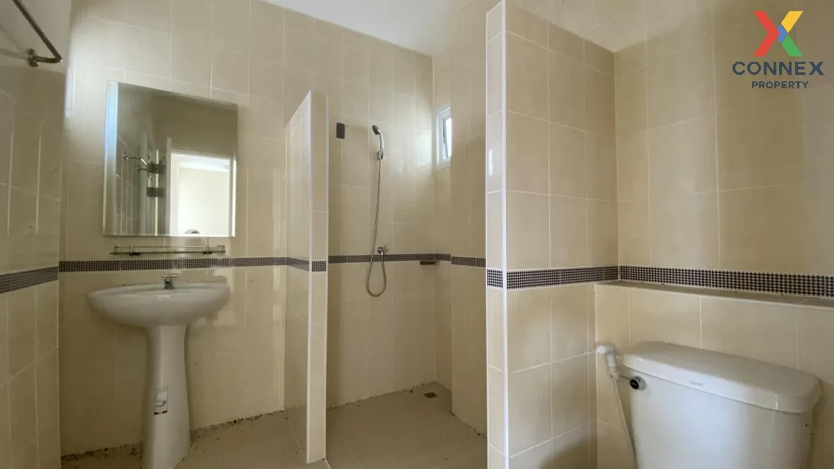 For Sale House ,  Baan Poomsiri Rangsit-Klong 7 , corner unit , K